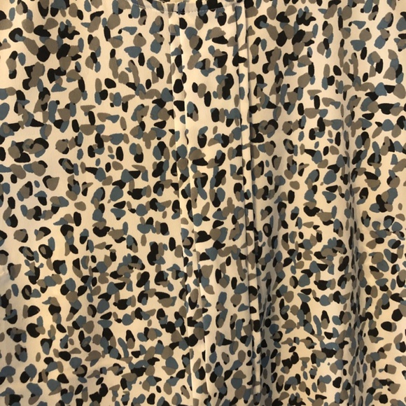 Ann Taylor Blouse - Picture 2 of 7